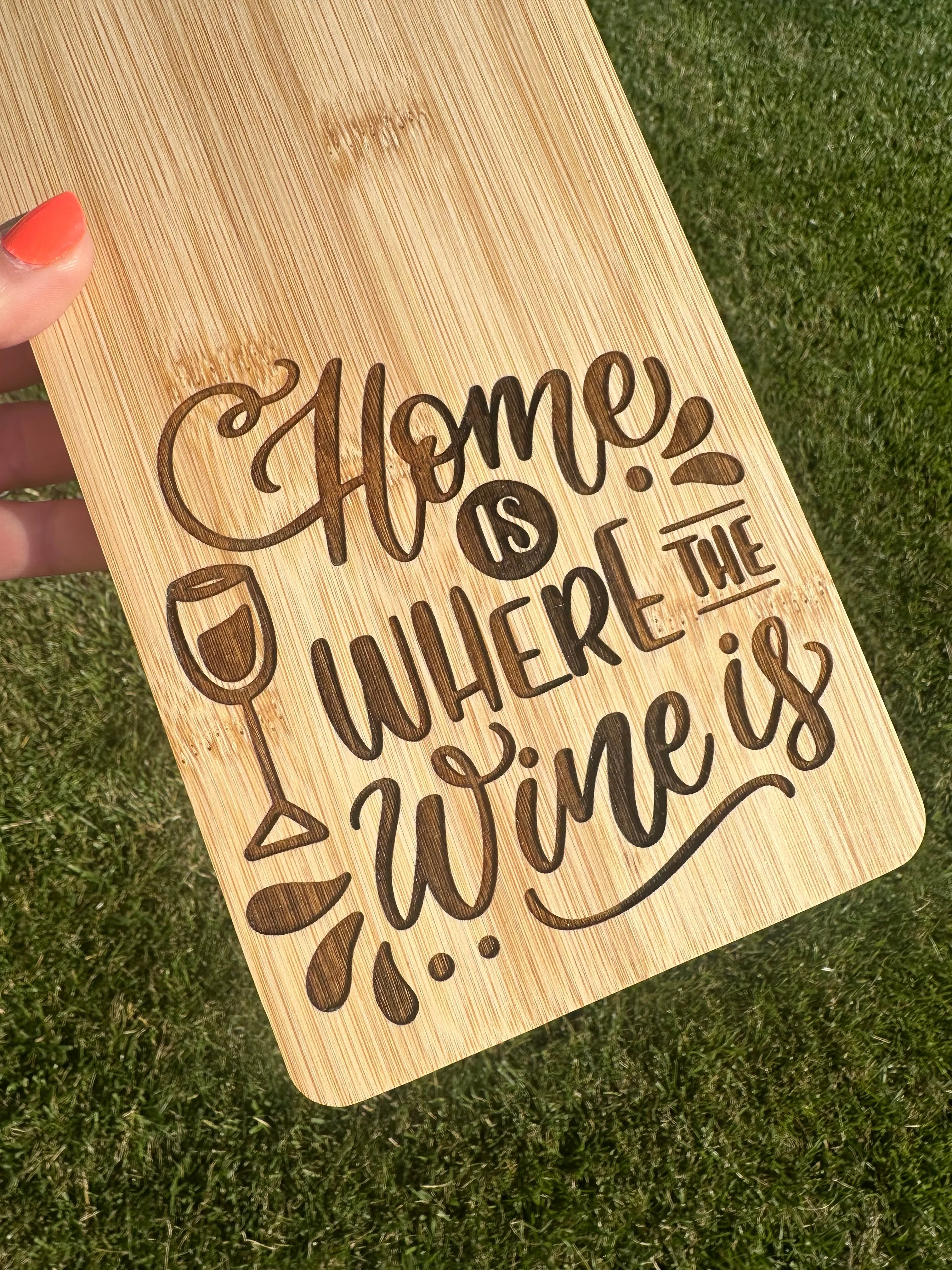 Bamboo Wine Bottle Cutting Board