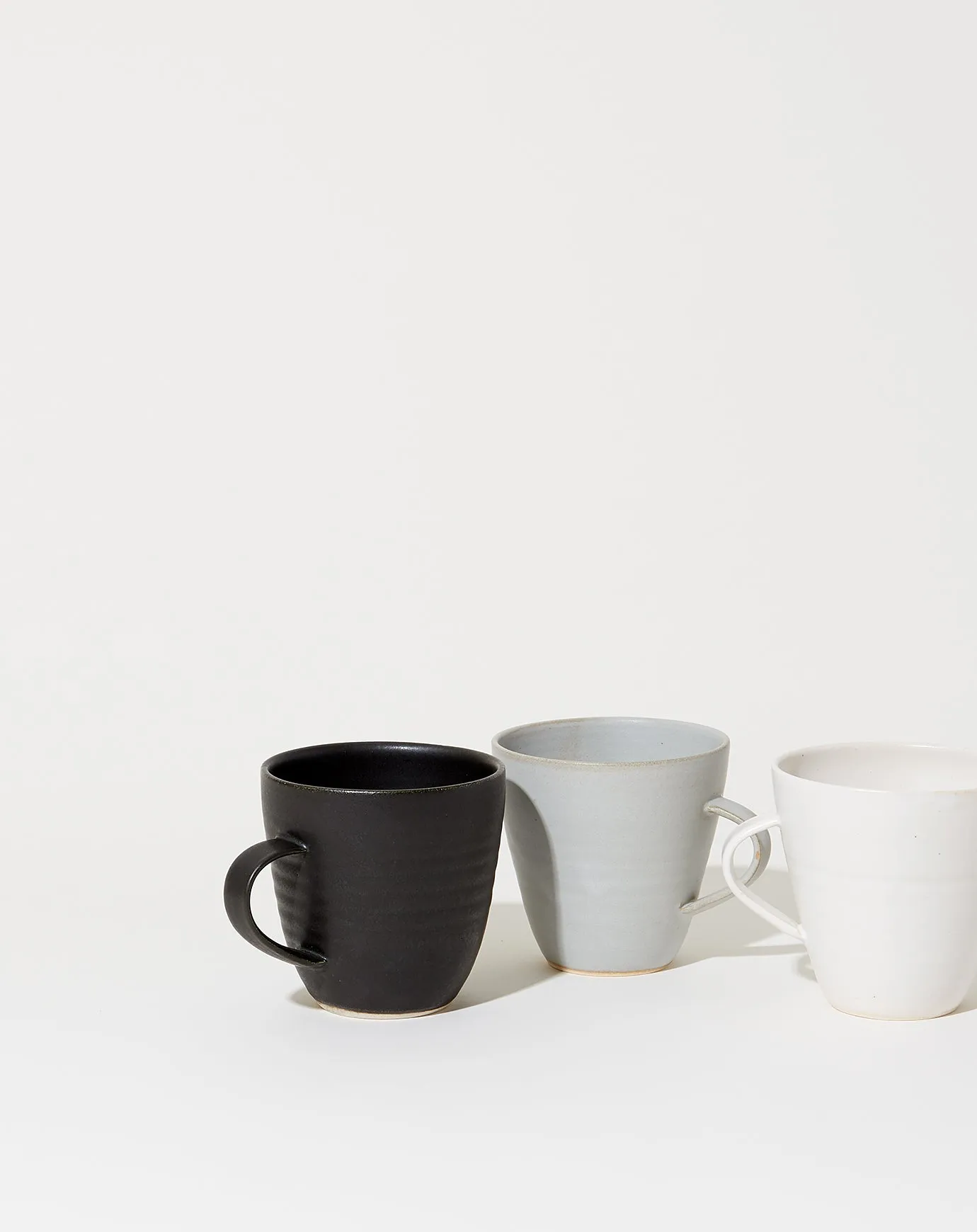 Farmhouse Coffee Mug in Satin Black