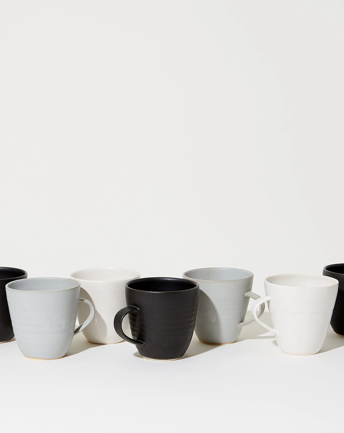 Farmhouse Coffee Mug in Satin Black