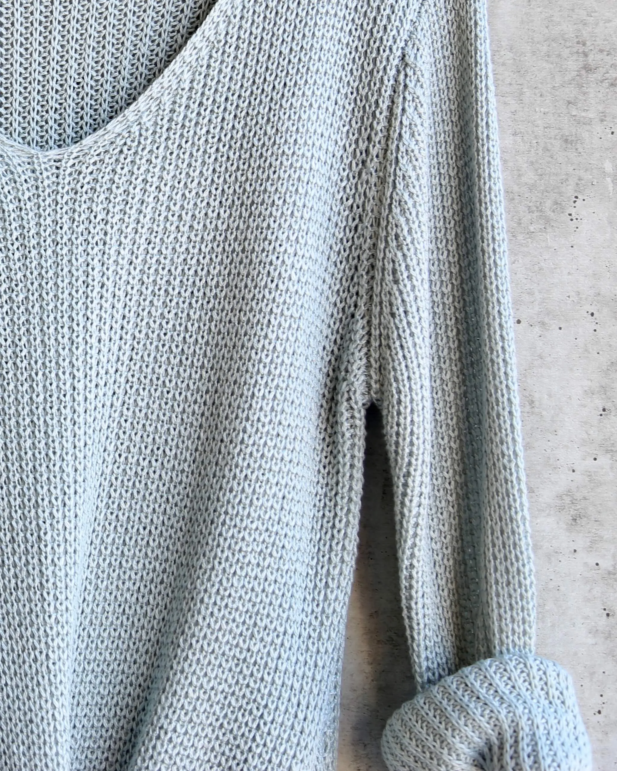 Final Sale - Dreamers - Lightweight Knot Front Pullover in Blue