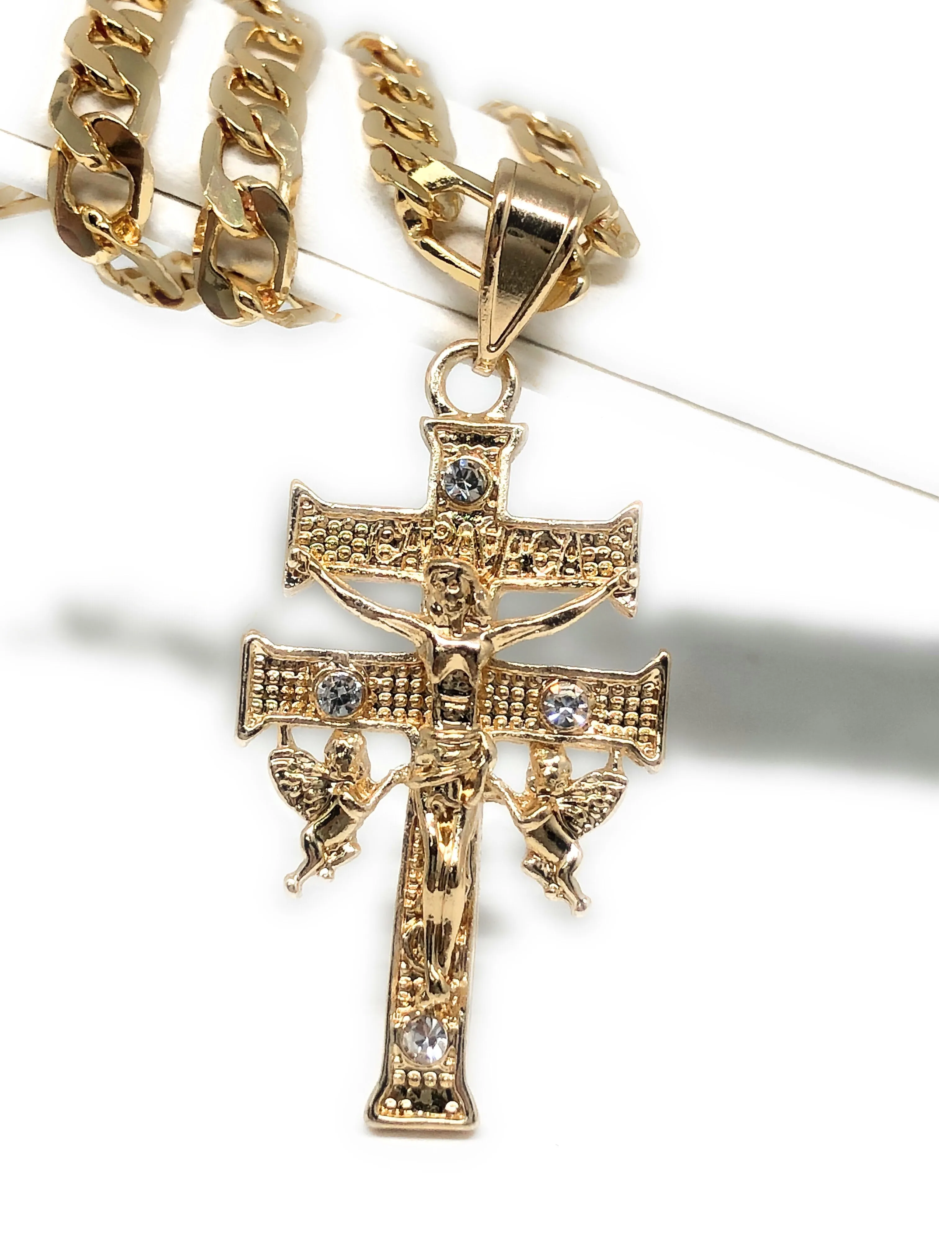 Gold Plate Caravaca Cross Jesus Crucifix 26 Chain / Caravaca Cruz Crucifijo Cadena Oro Lamindo 26