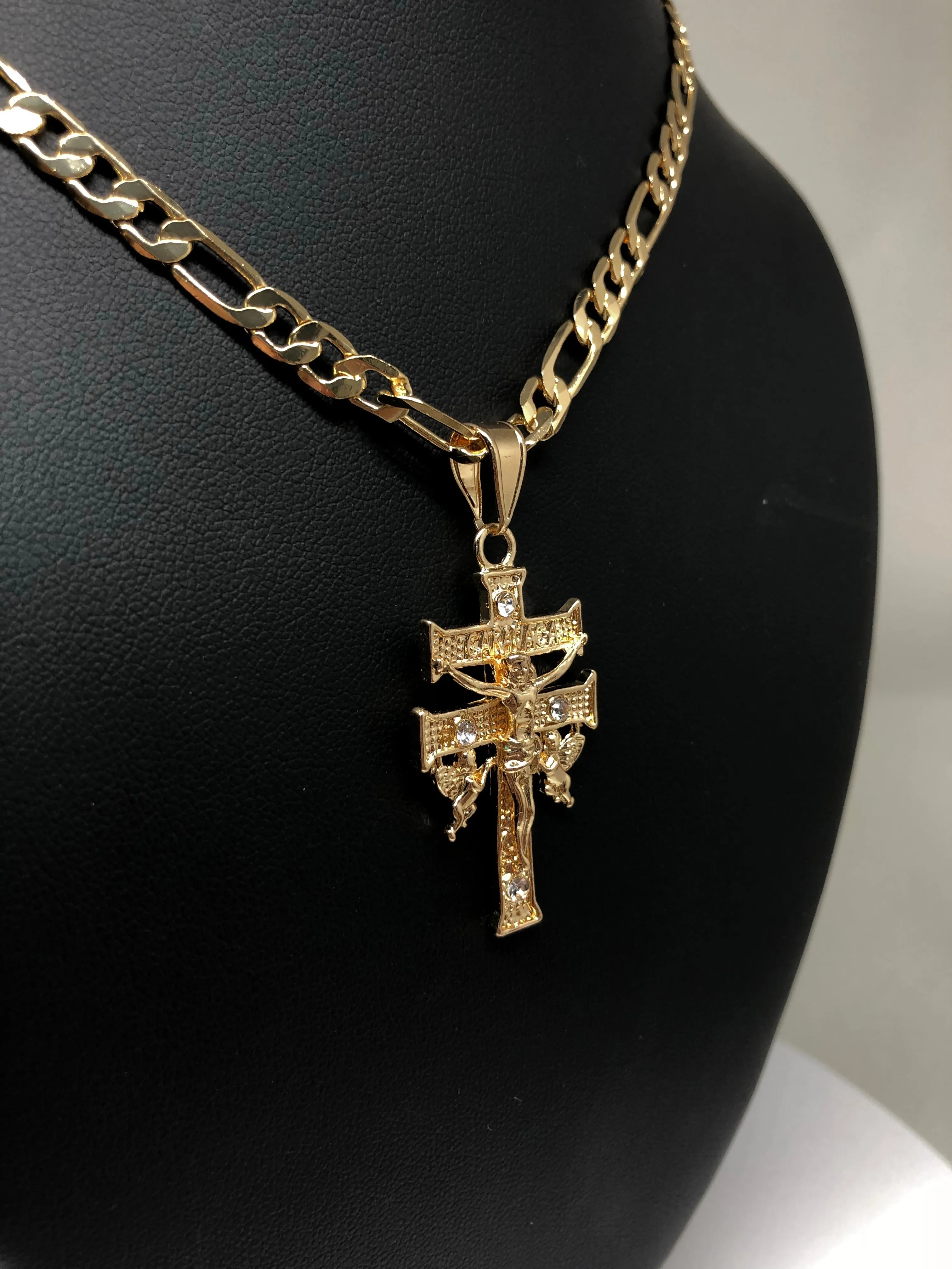 Gold Plate Caravaca Cross Jesus Crucifix 26 Chain / Caravaca Cruz Crucifijo Cadena Oro Lamindo 26