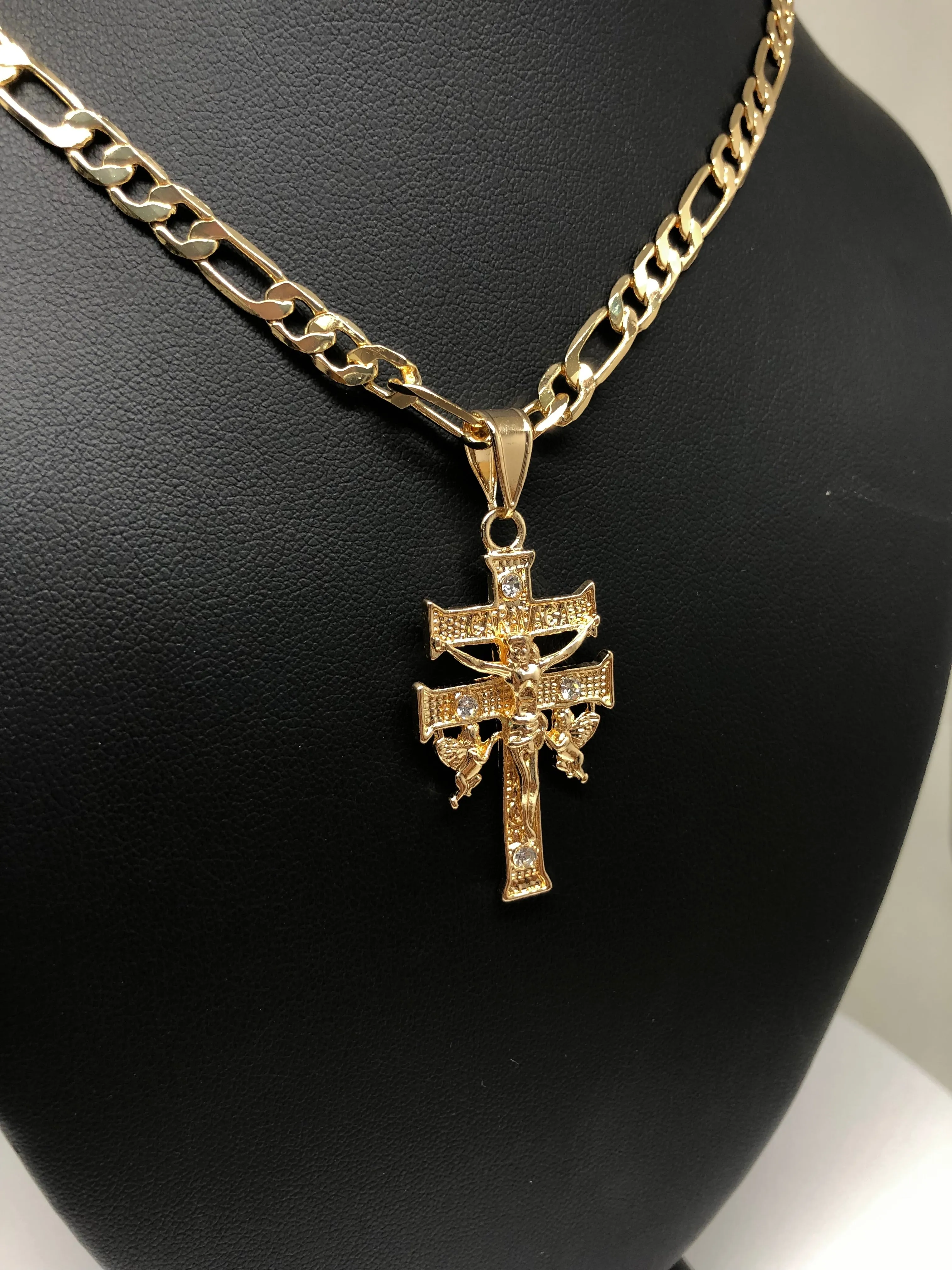 Gold Plate Caravaca Cross Jesus Crucifix 26 Chain / Caravaca Cruz Crucifijo Cadena Oro Lamindo 26