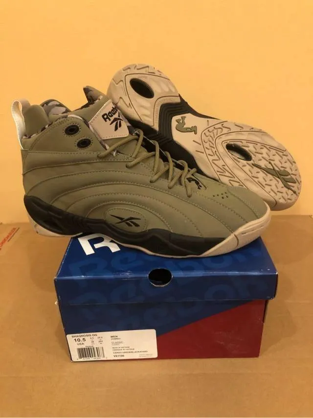 *LIKE NEW* Reebok Shaqnosis - Barracks