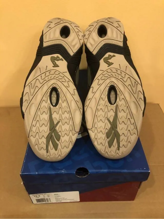 *LIKE NEW* Reebok Shaqnosis - Barracks