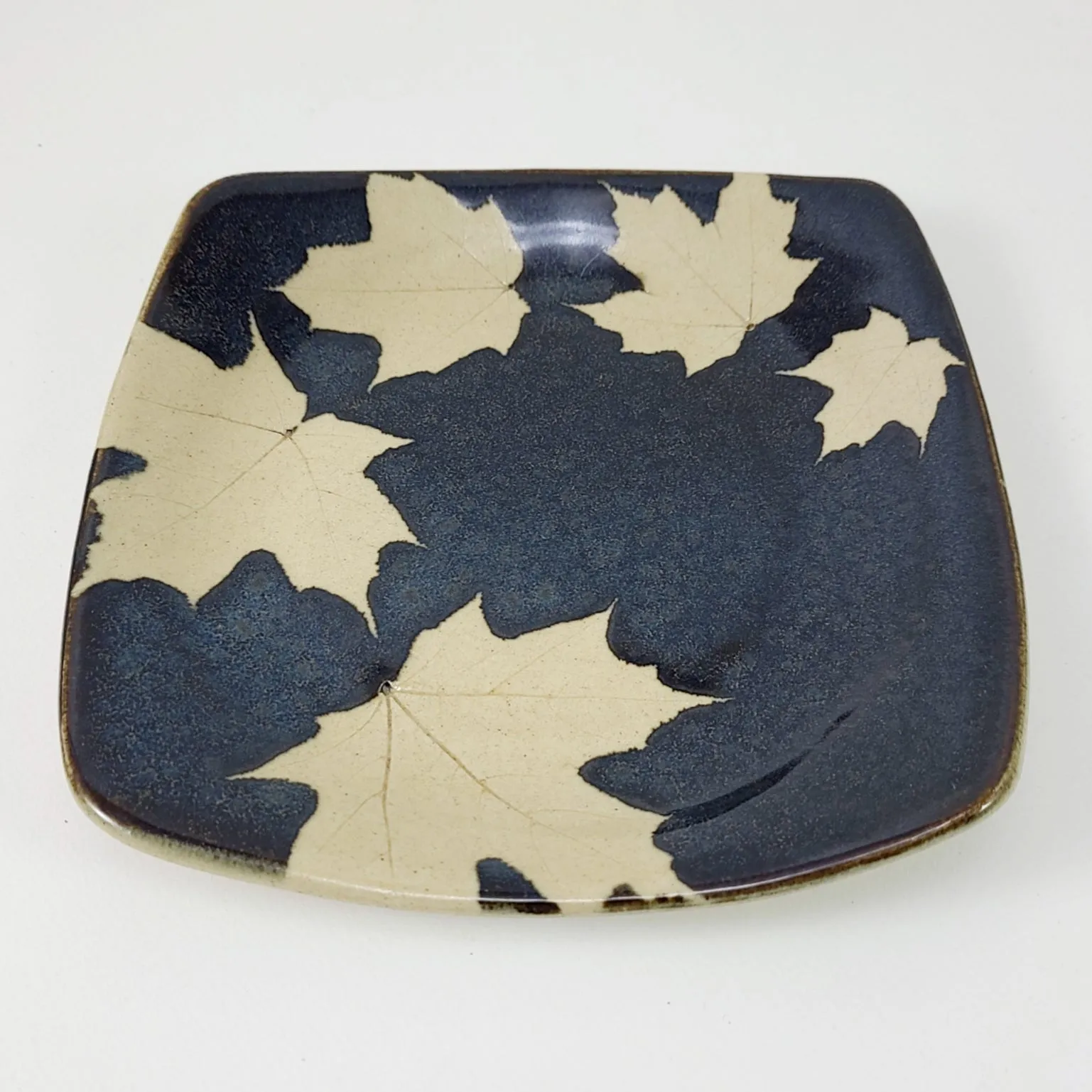 Maple Dark Small Square Plate