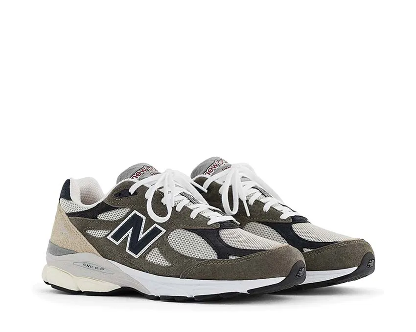 New Balance 990