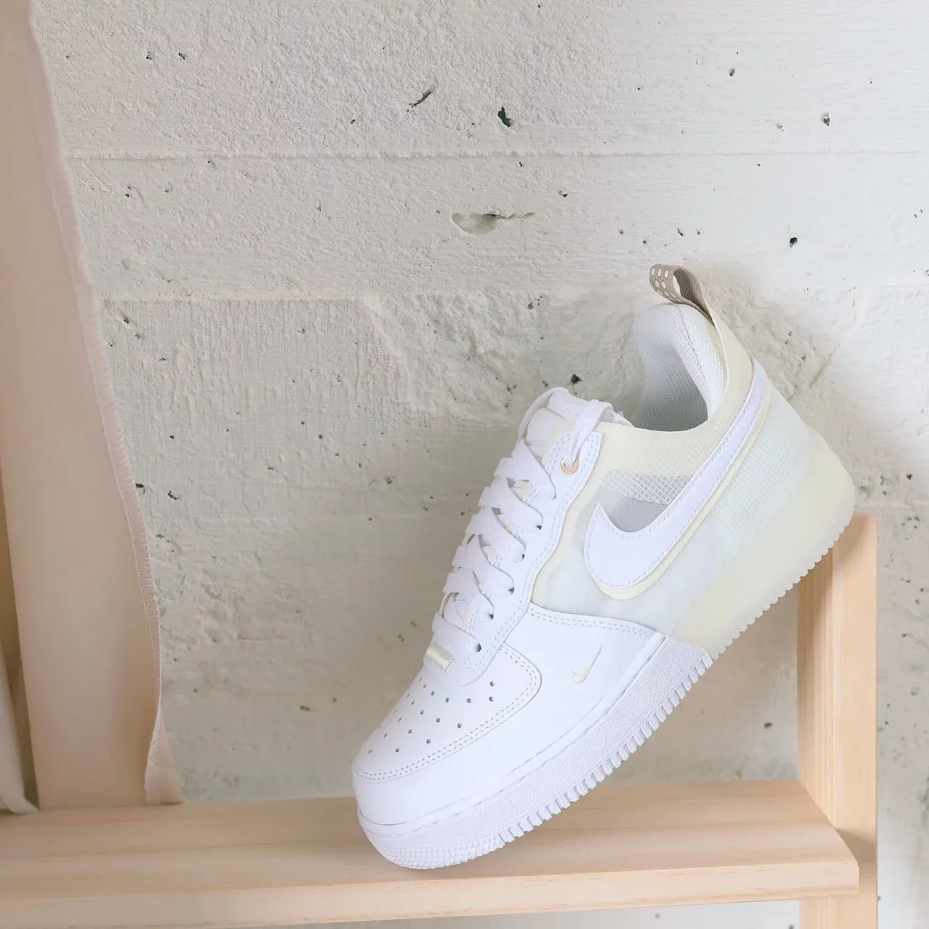 Nike Air Force 1 React Coconut Milk [DH7615-100]