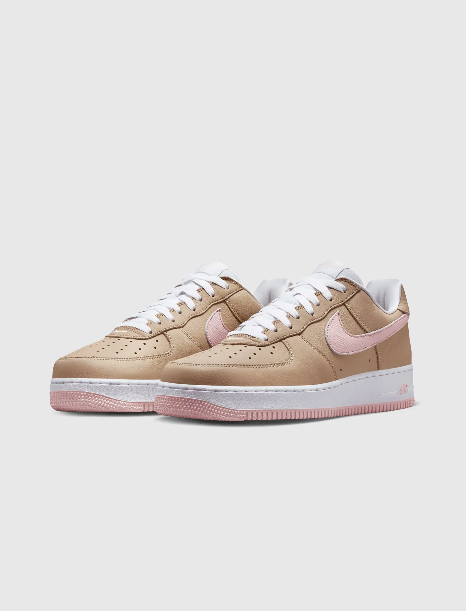 NIKE AIR FORCE ONE RETRO 