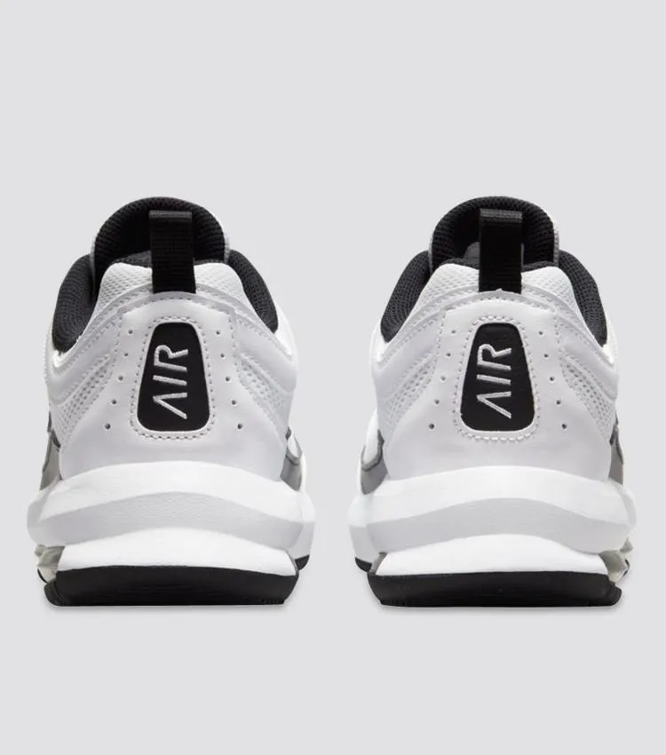 NIKE AIR MAX AP - WHITE/BLACK