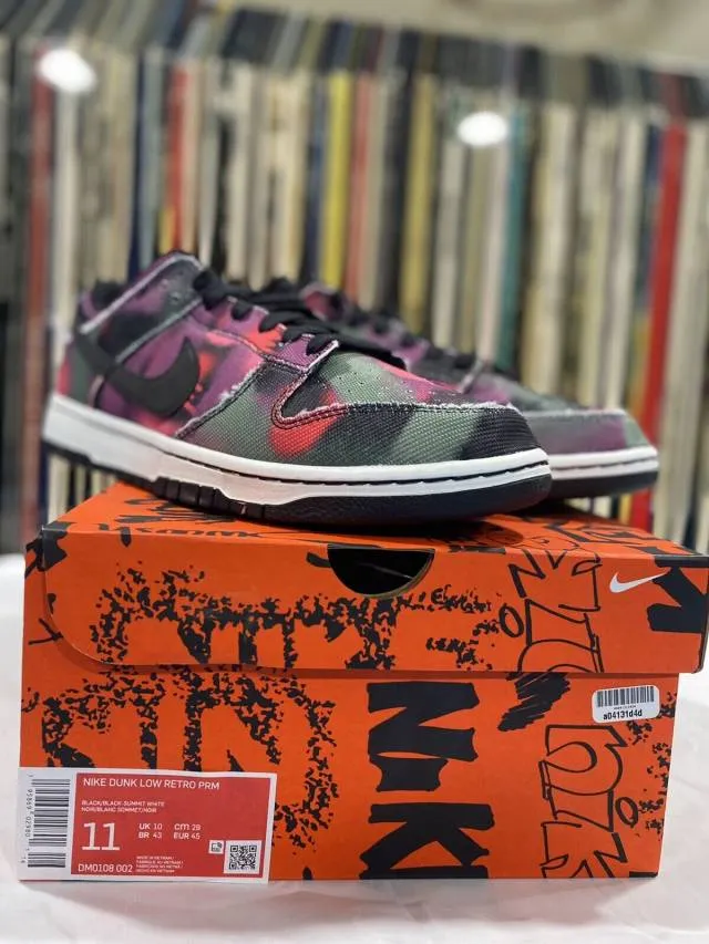 Nike Dunk Low Graffiti