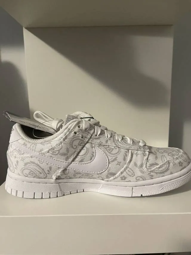 Nike Dunk Low WMNS White Paisley