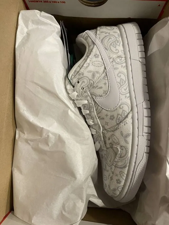 Nike Dunk Low WMNS White Paisley