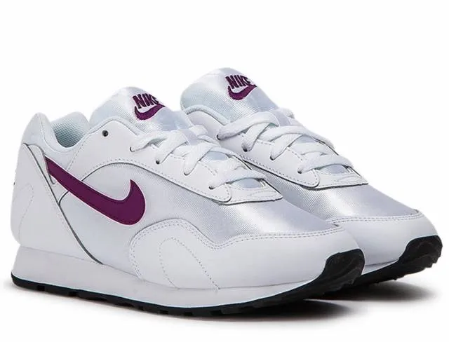 Nike Outburst Sneakers White/Bright Grape 7.5 WMNS