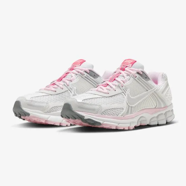 Nike Women's Air Zoom Vomero 5 (520 Pack Pink Foam/ Whit...