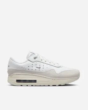 Nike x JACQUEMUS Air Max 1