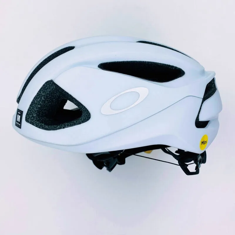 Oakley ARO3 - Second hand Cycling helmet - White - M (54 - 58 cm) | Hardloop