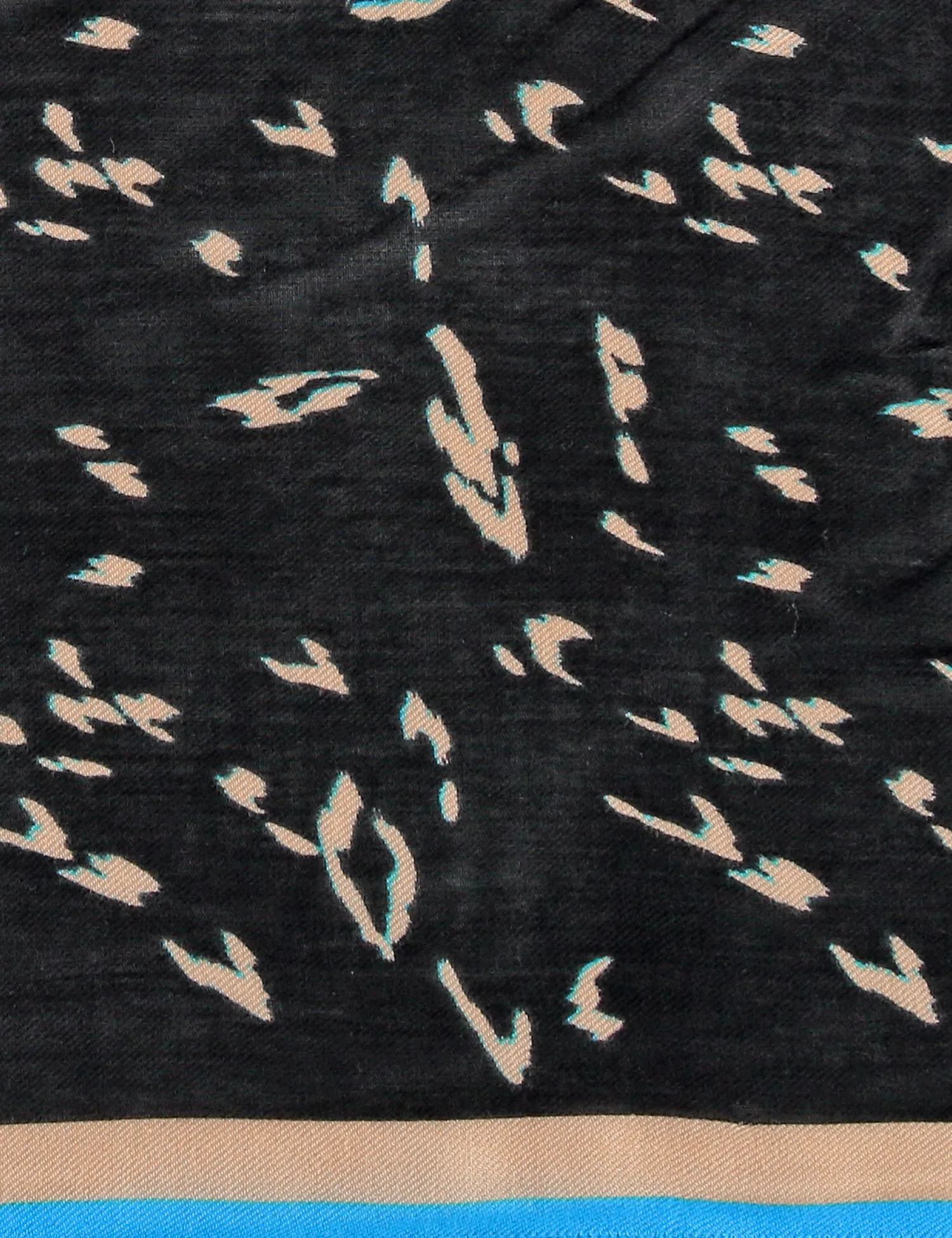 Patterned scarf