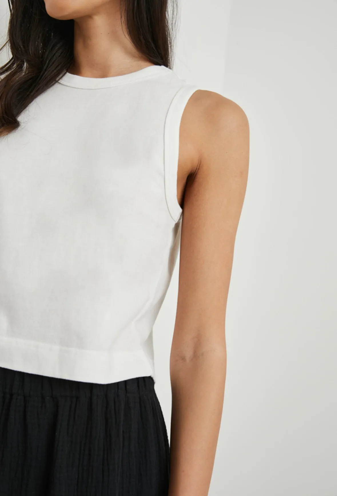 Rails Boxy Tank