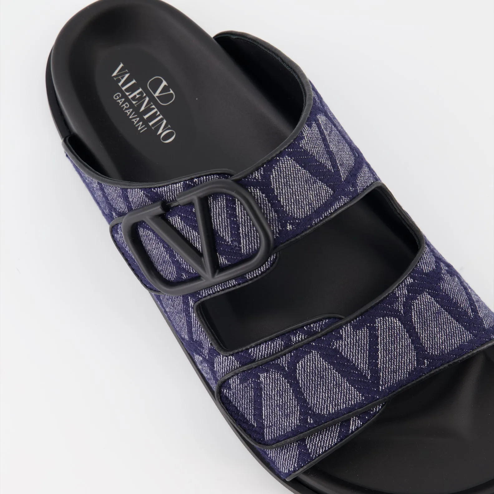 VLogo Canvas Sandals