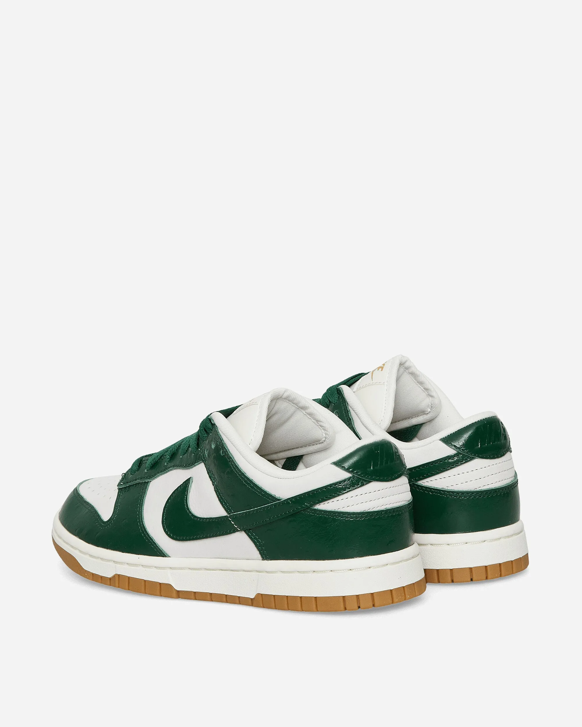 WMNS Dunk Low LX Sneakers Phantom / Gorge Green